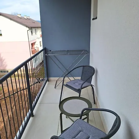 Apartment S5 Pale